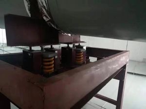 管道弹簧减震器